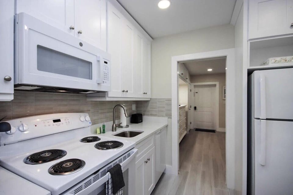C43Kitchenb