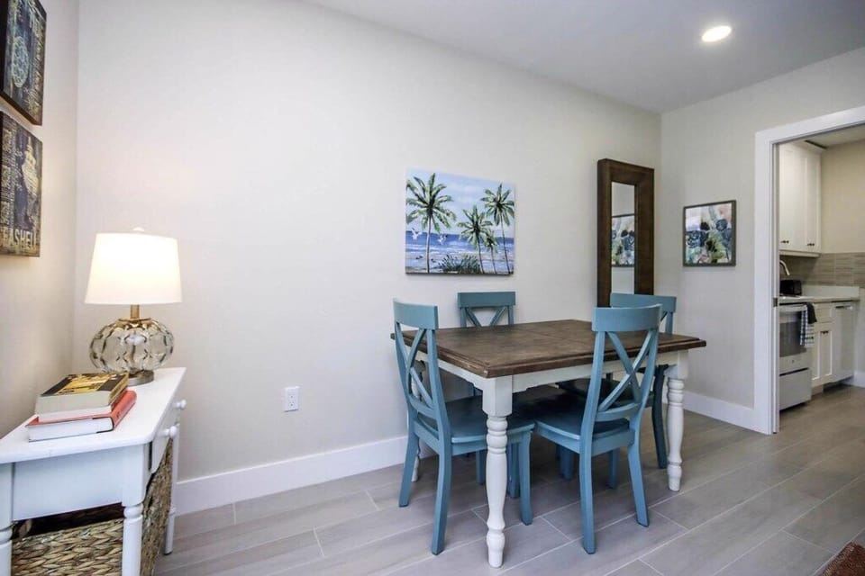 C43DiningArea