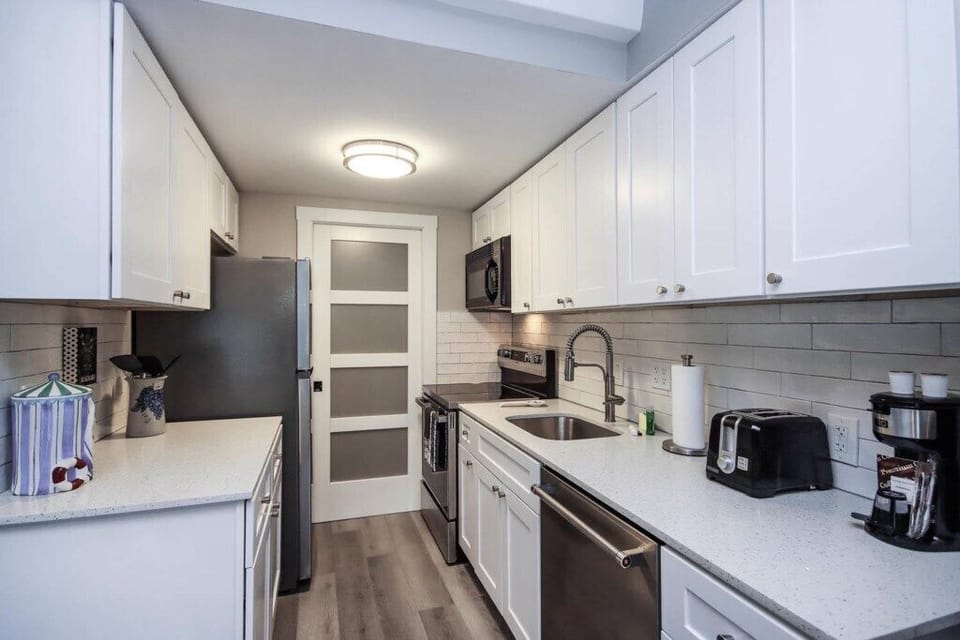 C16xKitchenb