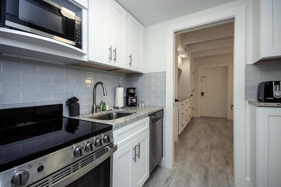C8Kitchenb