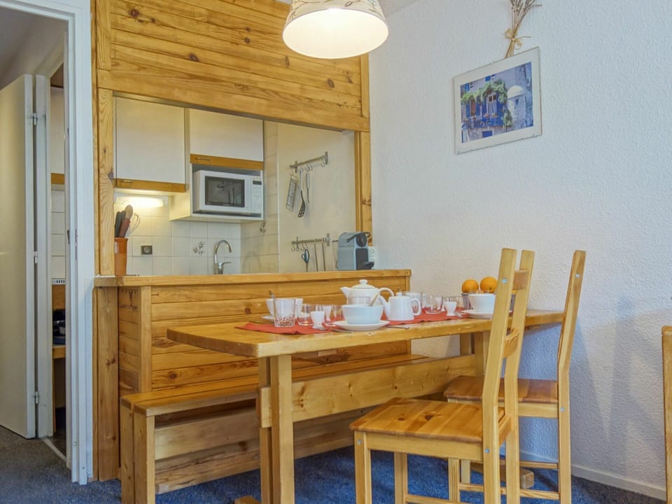 Table, Furniture, Property, Cabinetry, Wood, Chair, House, Flooring, Floor, Building