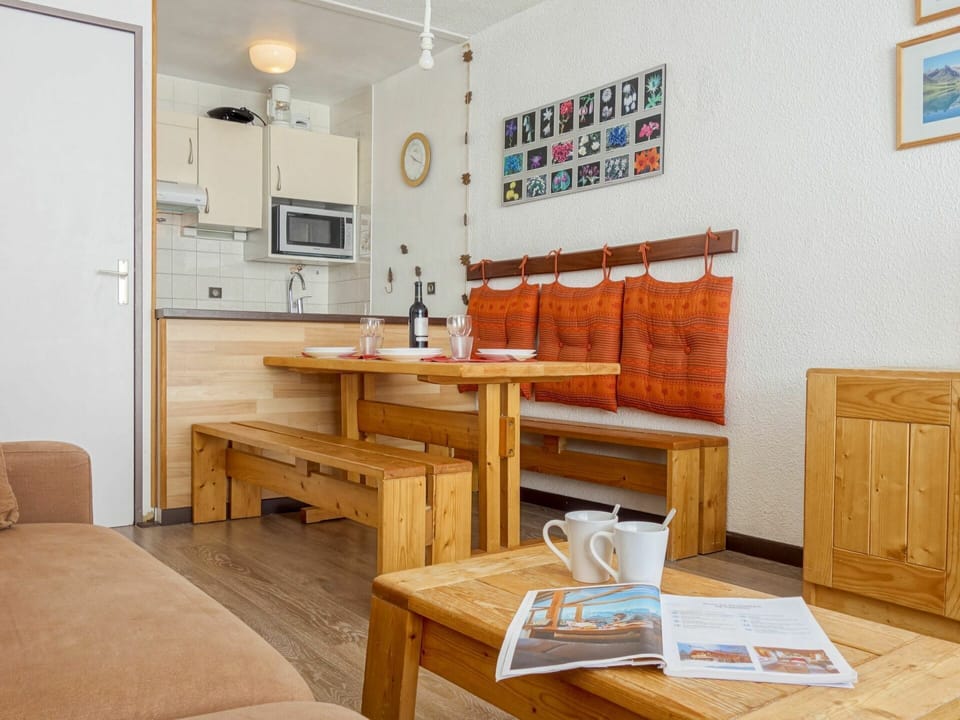 Table, Furniture, Property, Wood, Picture Frame, Cabinetry, Building, Interior Design, Flooring, Floor