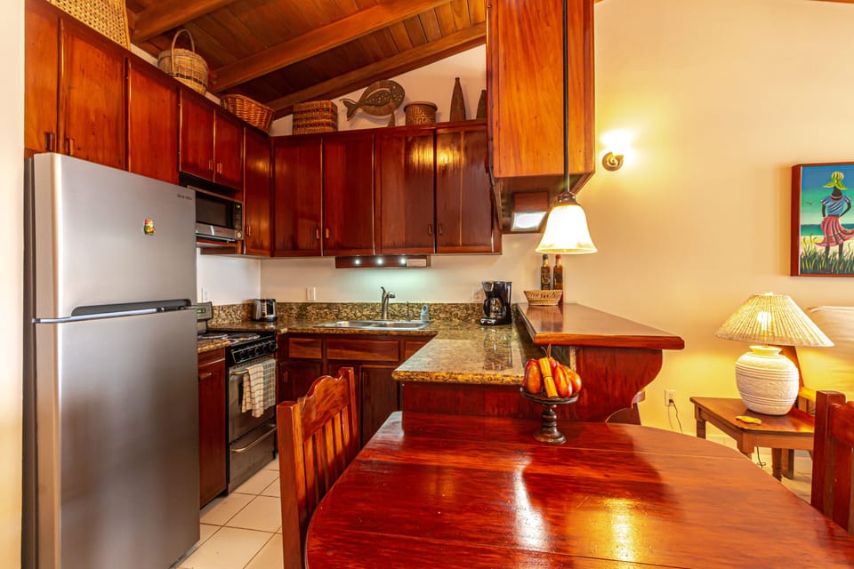 Coral Bay Villas - Kitchen