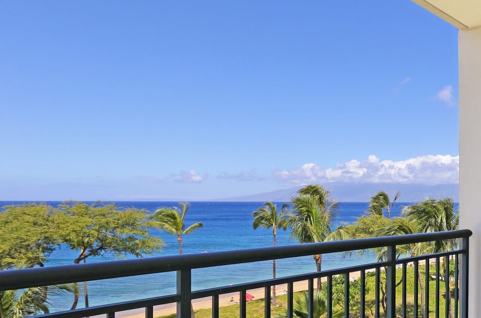 Another angle from the Main Lanai/Balcony.