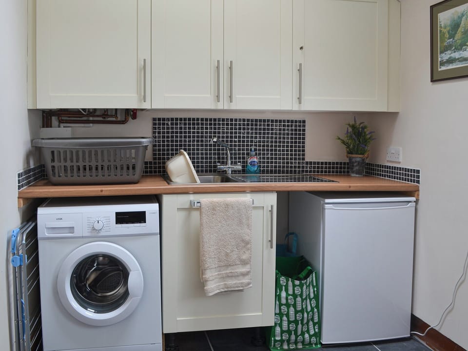 Utility room | Bwthyn Pabi, Penmachno, near Betws-Y-Coed