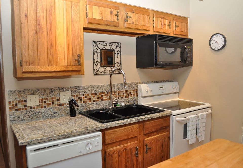 Full size appliances.