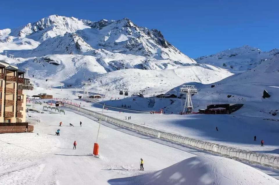 Snow and ski sports