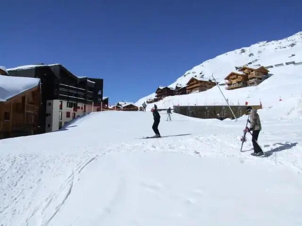 Snow and ski sports
