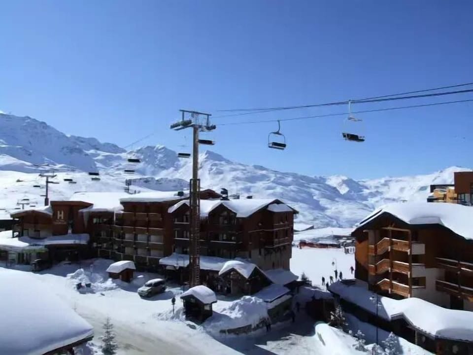 Snow and ski sports