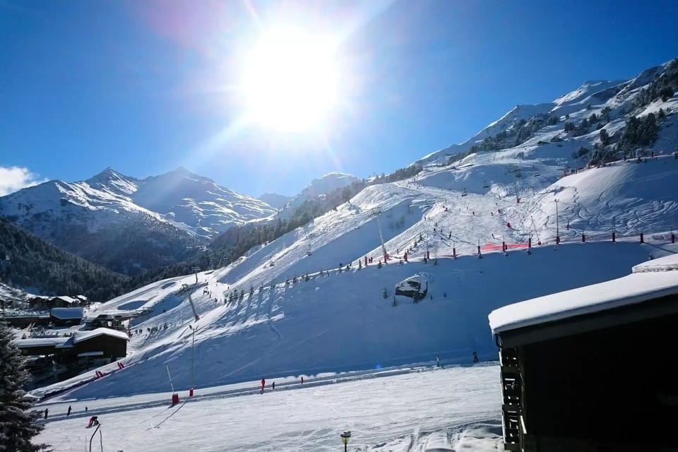 Snow and ski sports