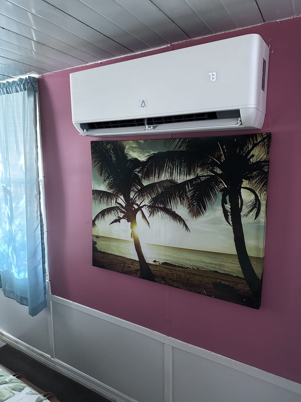 Newly installed 2024 split AC /heat pump unit whisper quiet!!