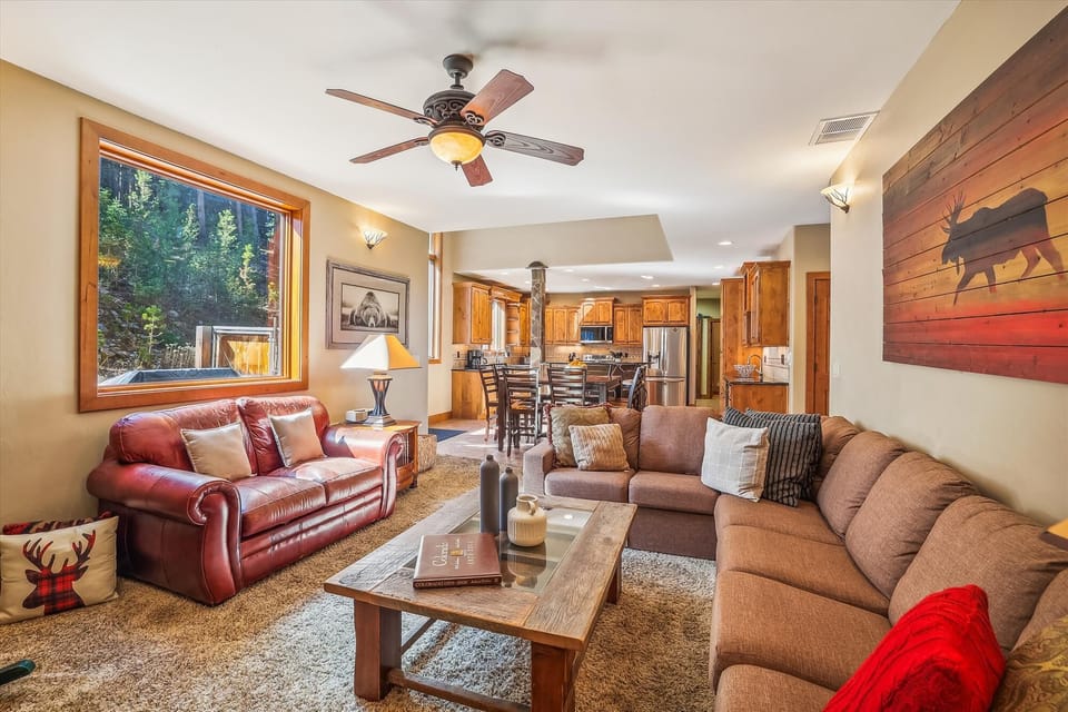 Living Area - High Point Lodge - Breckenridge Vacation Rental
