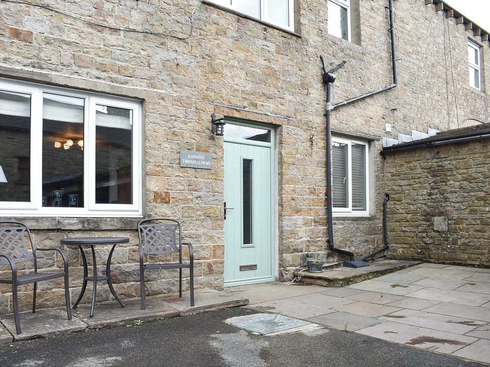 Lovely paved patio area with table and chairs | 3 Winville Mews, Askrigg, near Hawes