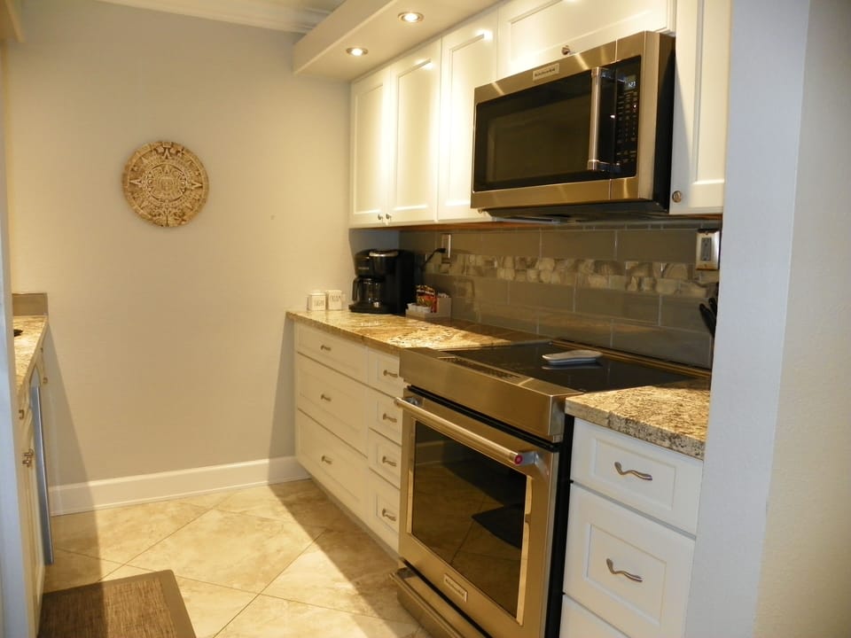 Fully equipped modern kitchen