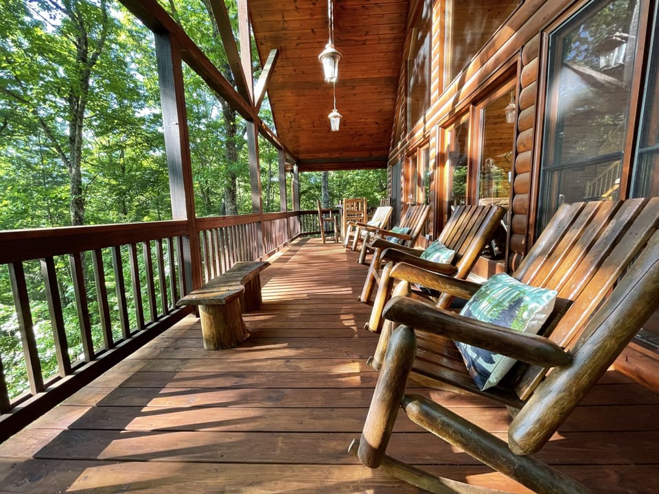 Rockers line the main deck