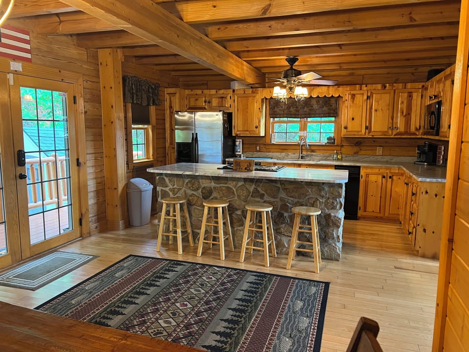 Share your cooking experience with family and friends around spacious island!