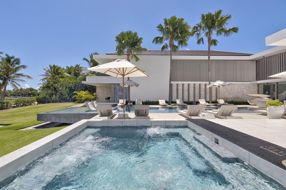 Arrecife Royale - Lake and golf views Villa (6516)