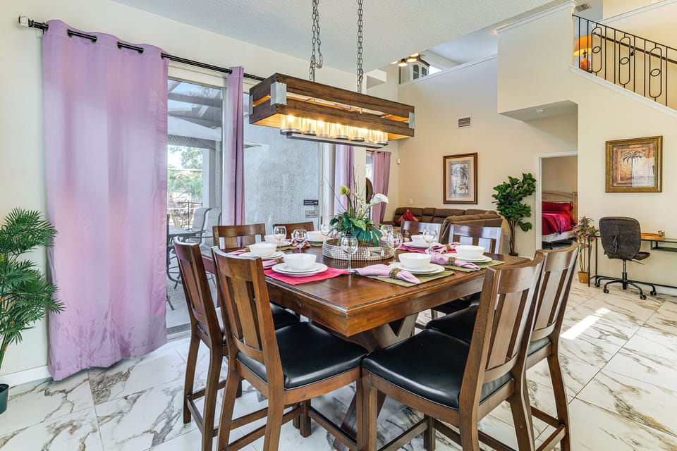 Dining Area | 1st Floor