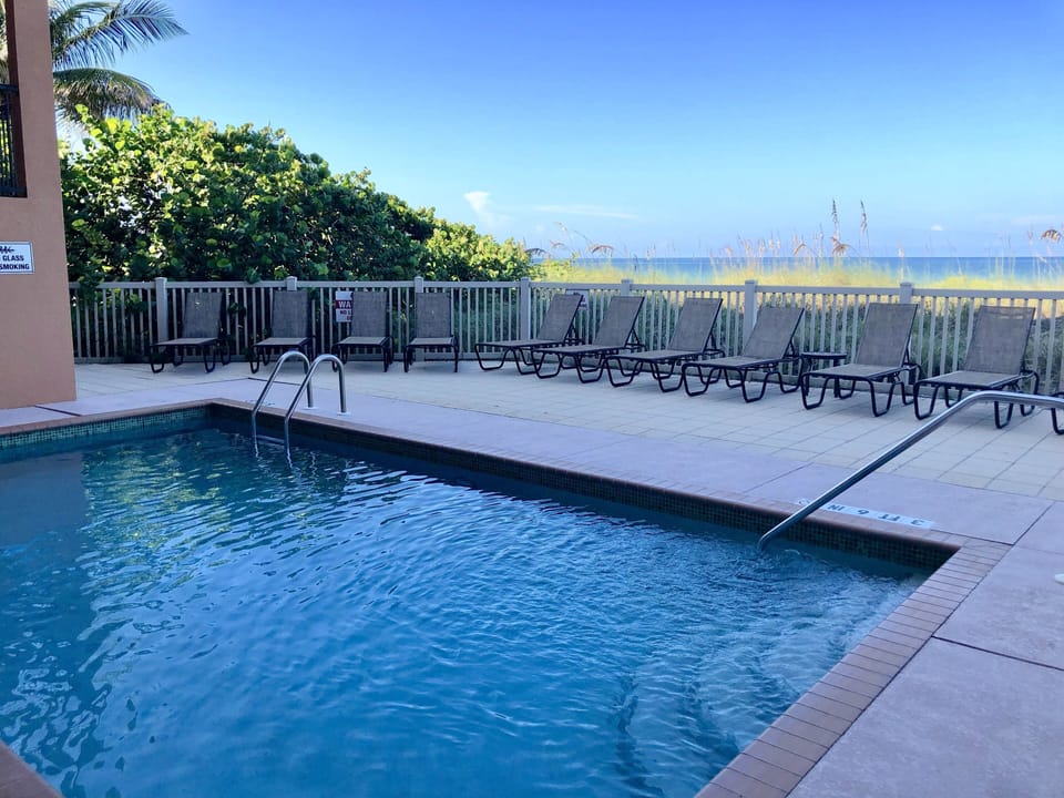 Beach side Pool, Lots of room to lounge by the pool