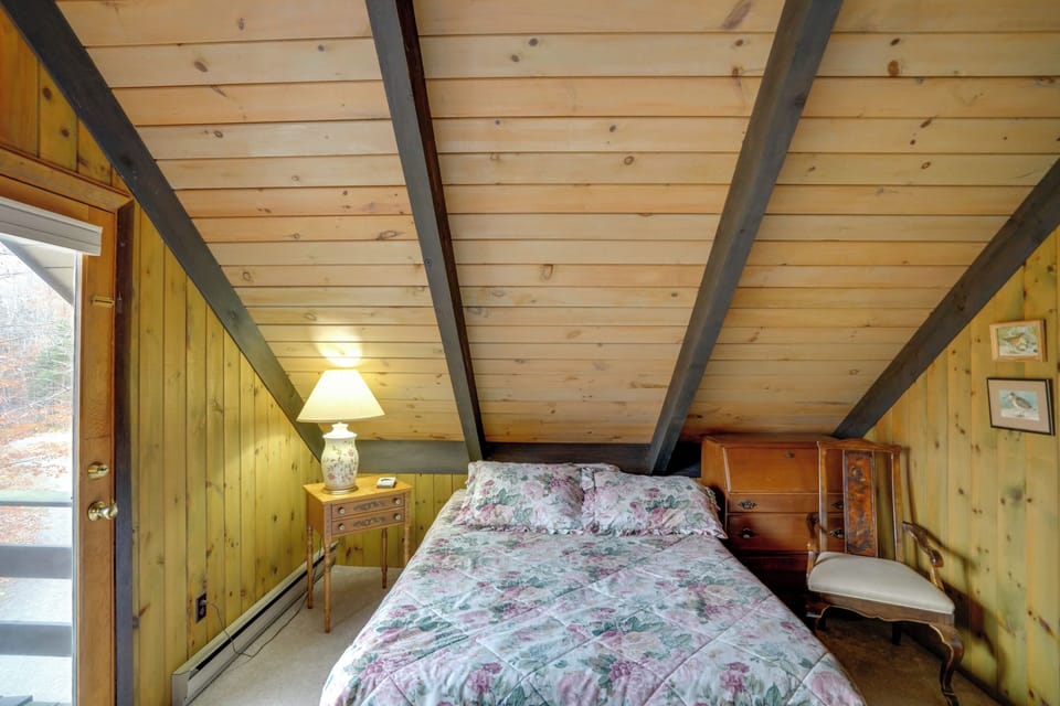 Bedroom 5 | Queen Bed | Twin Bed w/ Twin Trundle