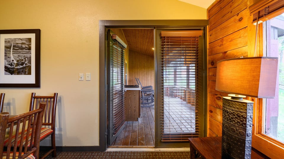 ef821e53-5030-4e9c-bea0-309ecd4c22a6