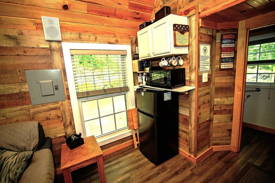 There’s plenty of space in the fridge for all your favorite drinks & snacks.