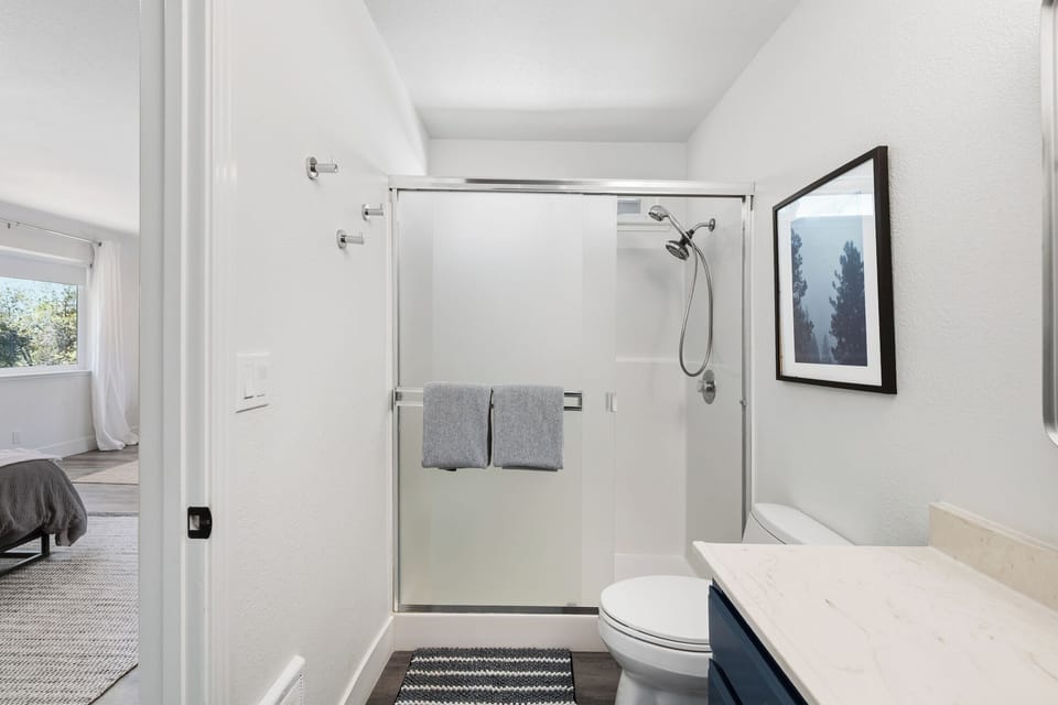 Master20Bath2