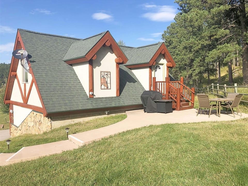 Dakota Cabin
