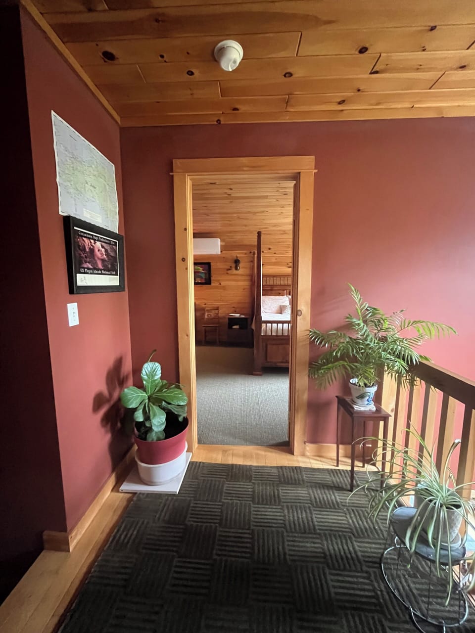 The landing outside the master bedroom. 