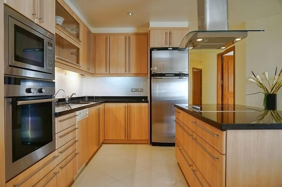 High Quality 3-Bed Apartment in Wongamat