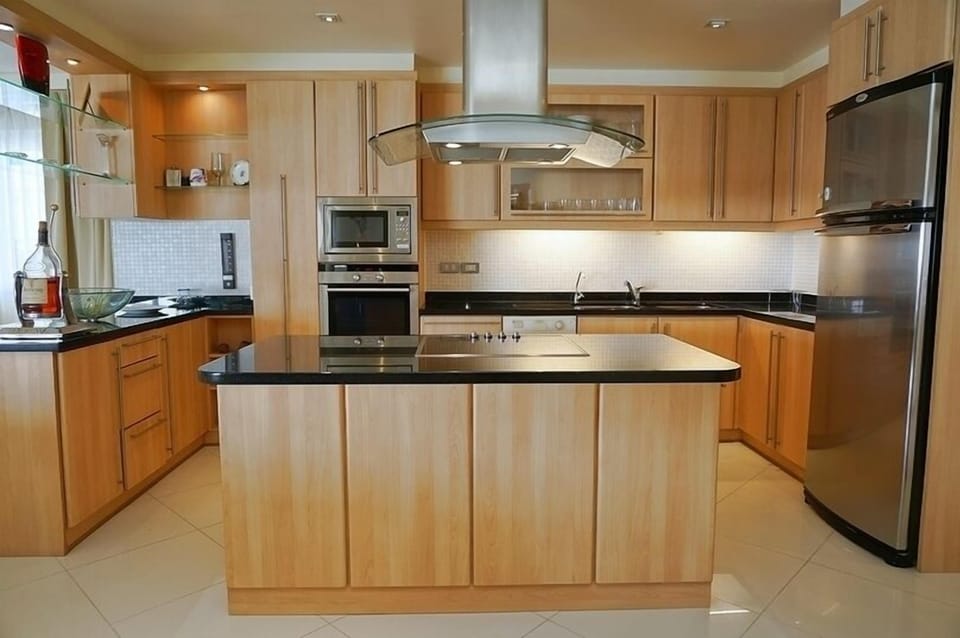 High Quality 3-Bed Apartment in Wongamat