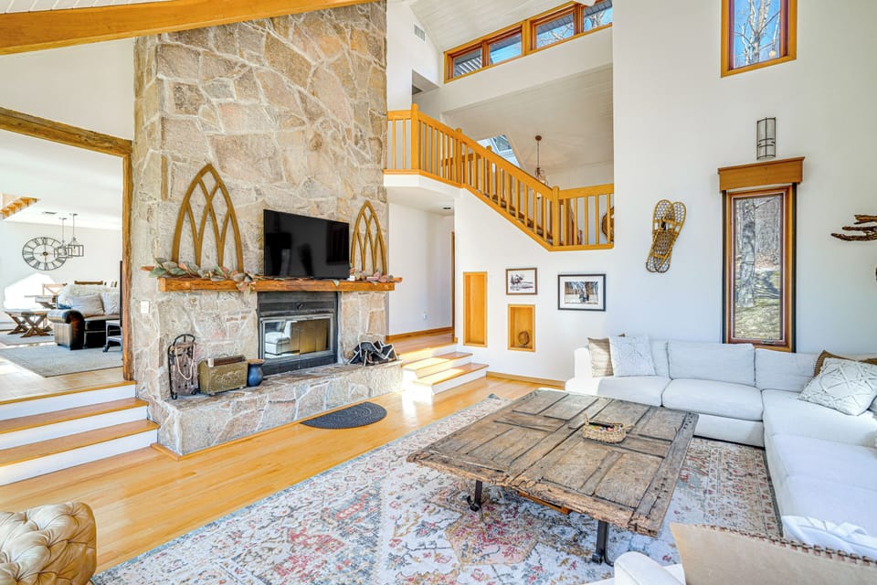 Wilmington Vacation Rental Home | 5BR | 4BA | 4,950 Sq Ft | Steps Required