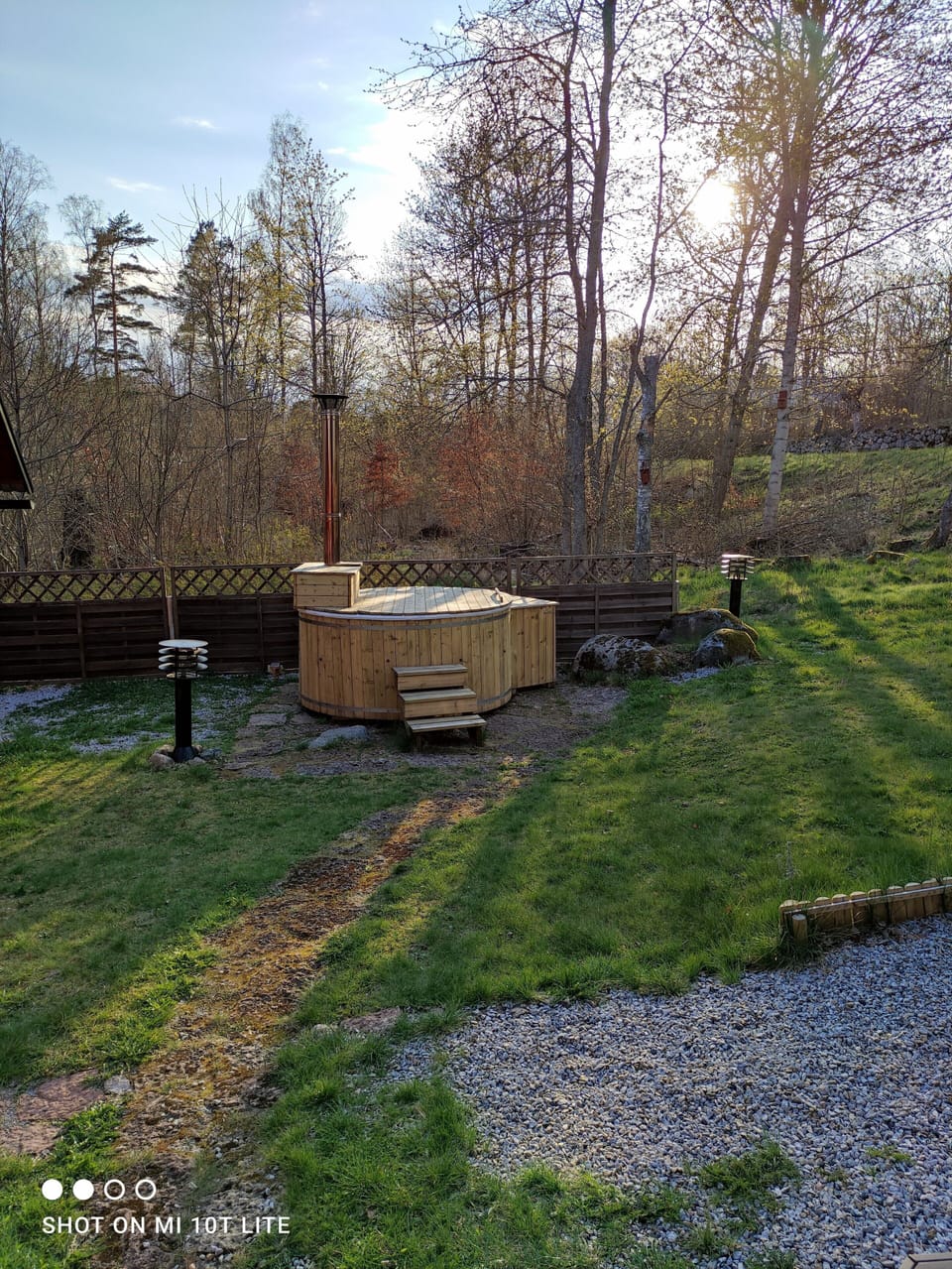 Outdoor spa tub