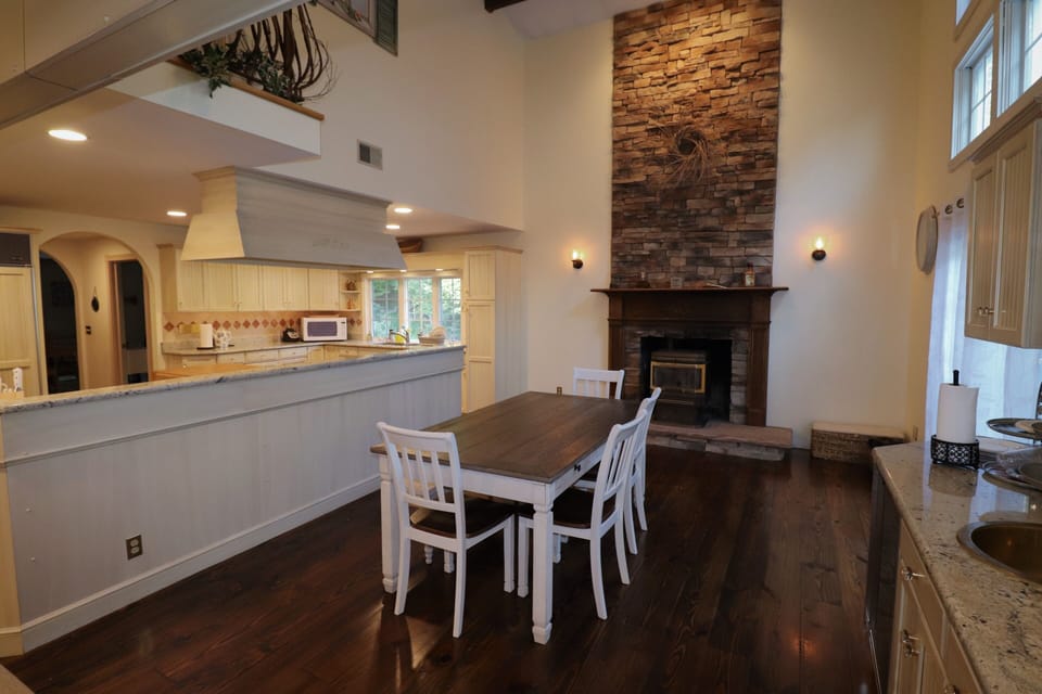 Den with wood pellet heater (great to gather around with family)
