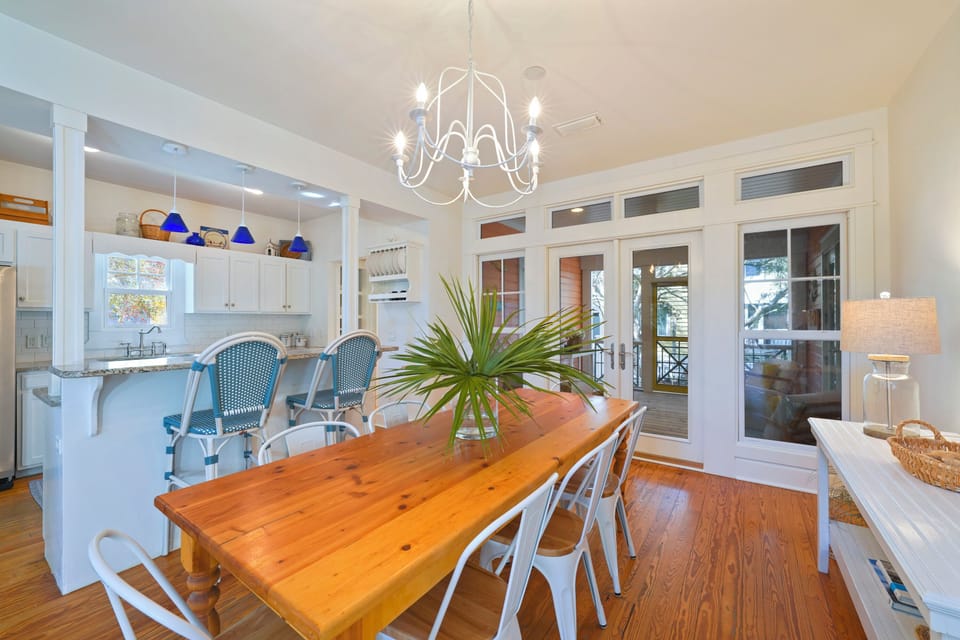 DINING ROOM WITH SEATING FOR 8