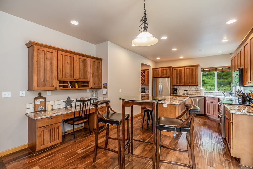 Main House -Kitchen