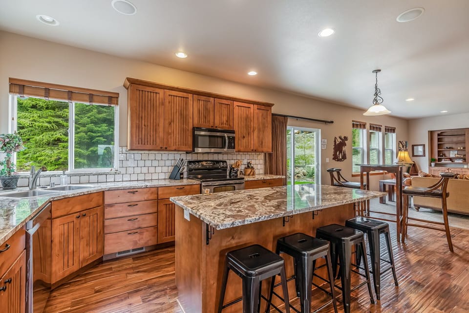 Main House -Kitchen