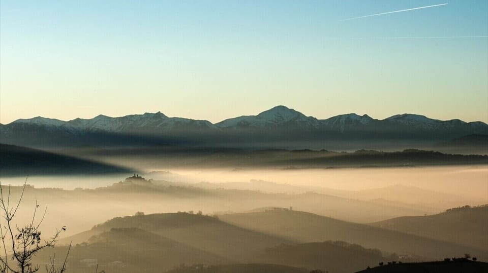 Romantic gallery in a breathtaking panoramic location Apartment in Marche