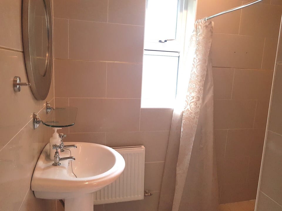 Ethan Suite - Bedroom 1 Ensuite
