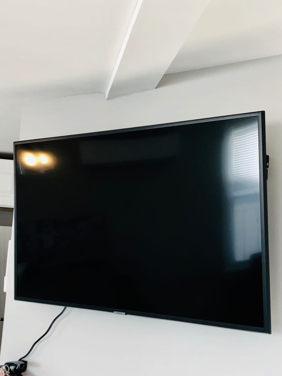 Smart tv with free wireless internet 
