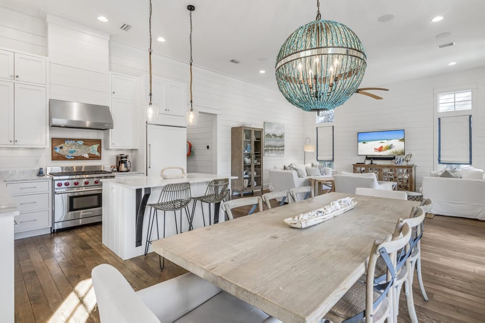 First Floor: Dining Area and Kitchen
