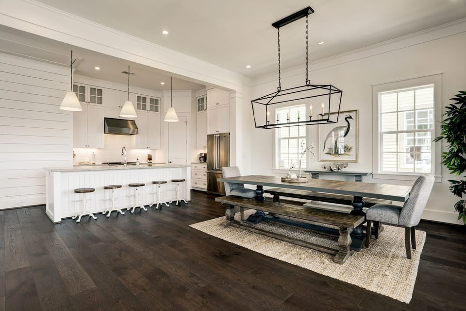 Kitchen/Dining Area