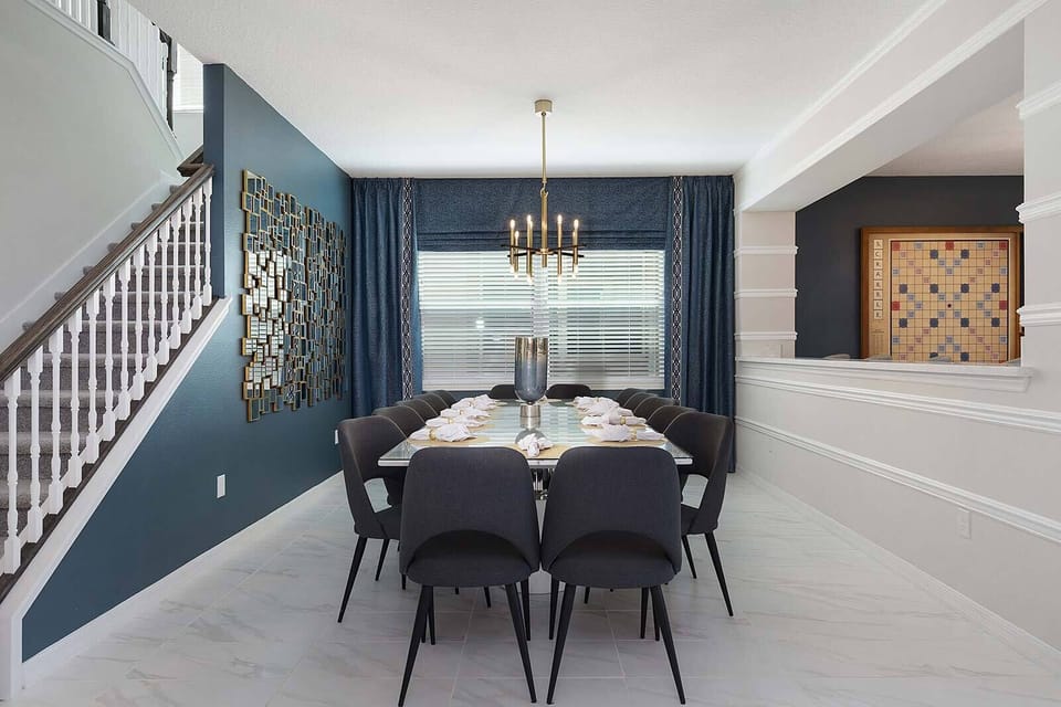 Dining Room *Highlight*