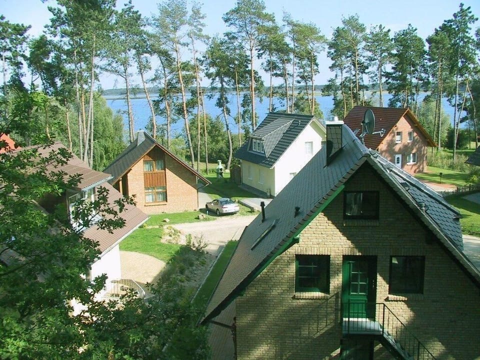 External view of the building. Picture 9