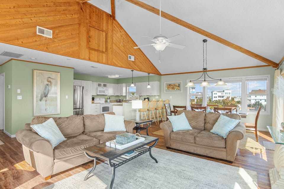 Surf or Sound Realty - 891 - Whispering Surf - Great Room -2