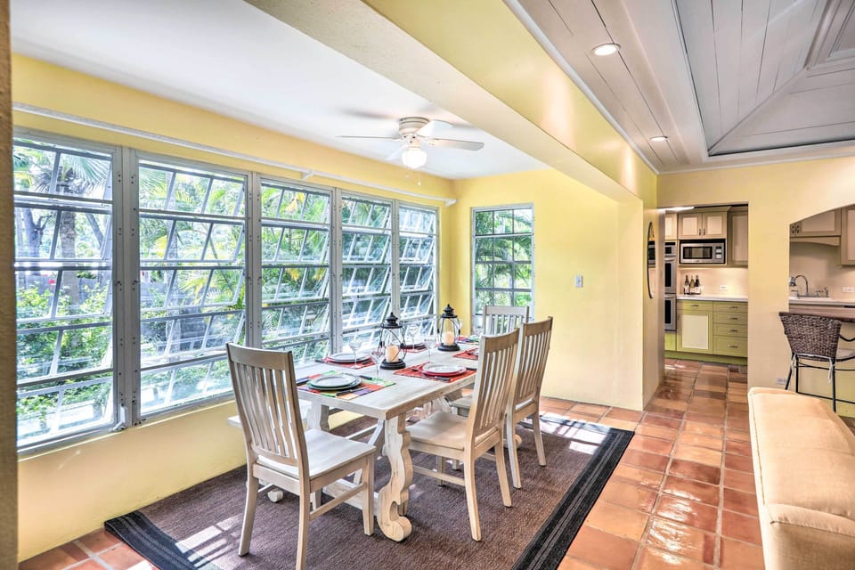 When you don't feel like dining out, enjoy a meal at the 6-person dining table.