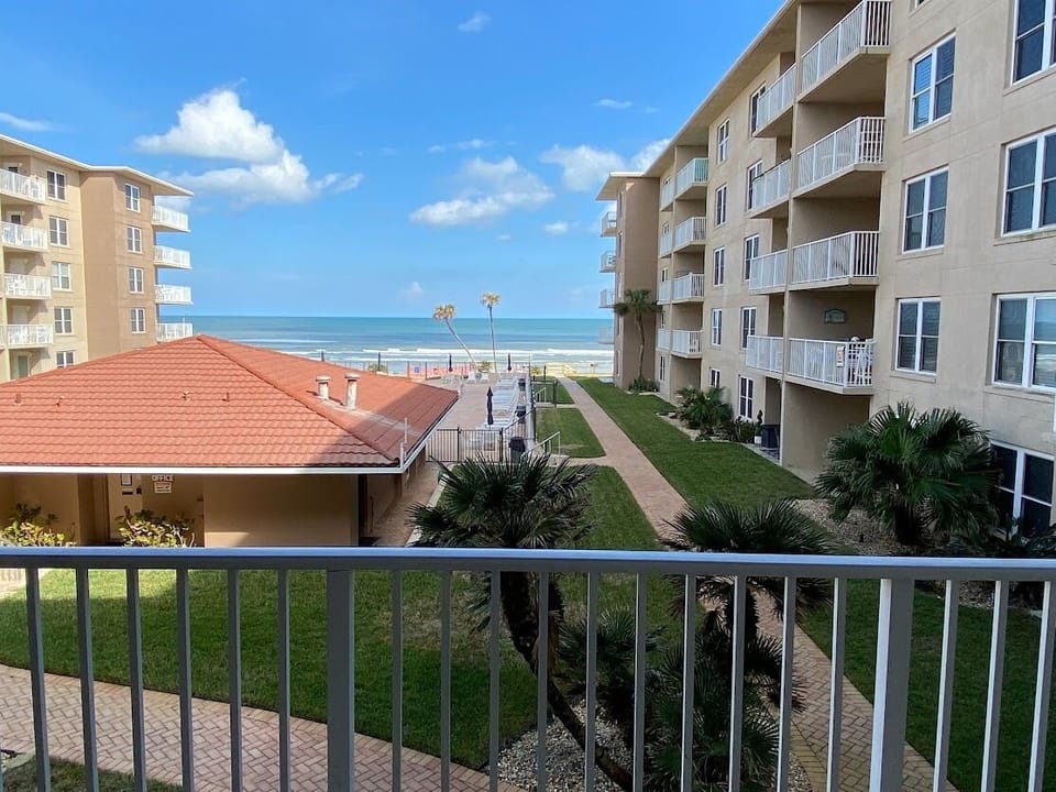 balcony ocean view