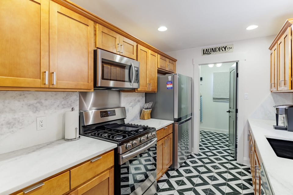 Full size range and refrigerator