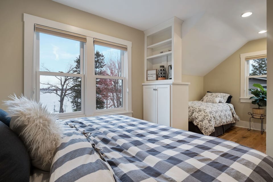 Master bedroom.