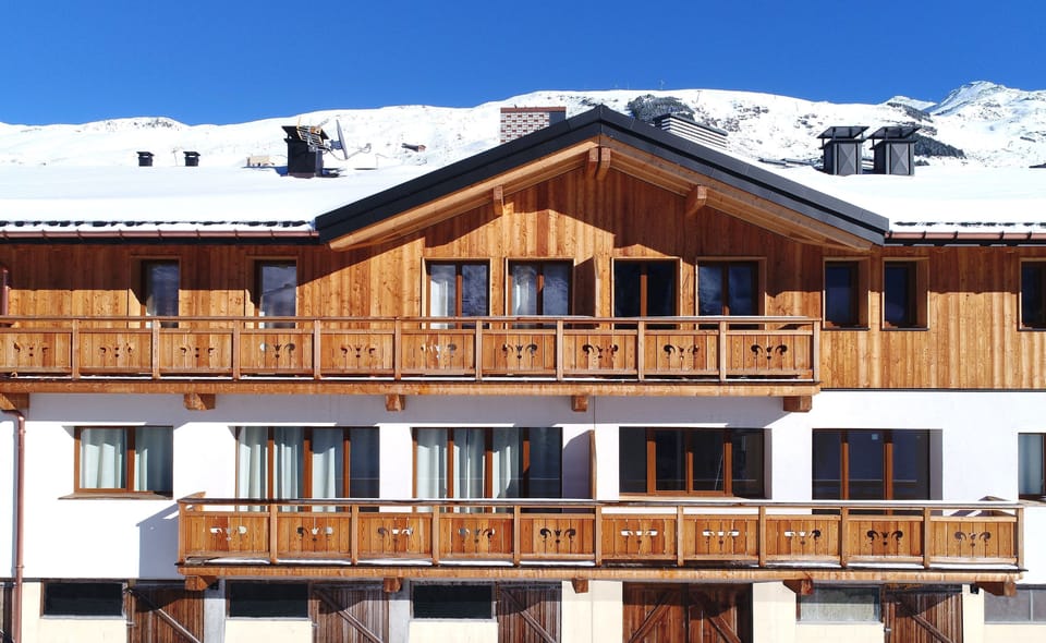 You will love the location of our cozy chalet.